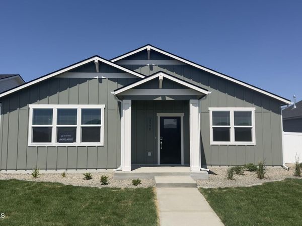 5338 E Antares Ln , Post Falls, ID 83854