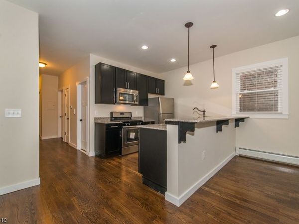 41 Main St, Unit 1, Madison, NJ 07940