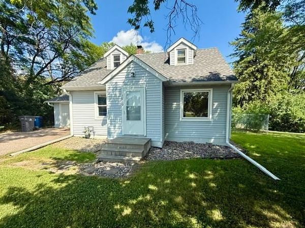 1010 Evergreen Lane N, Plymouth, MN 55441