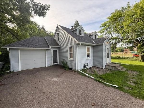 1010 Evergreen Lane N, Plymouth, MN 55441