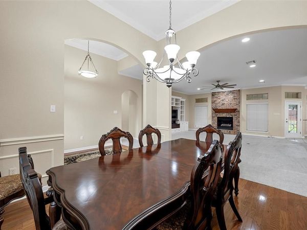 100 Laurel Oaks Lane, Crawford, TX 76638