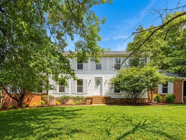 106 Shawnee Dr , Hendersonville, TN 37075