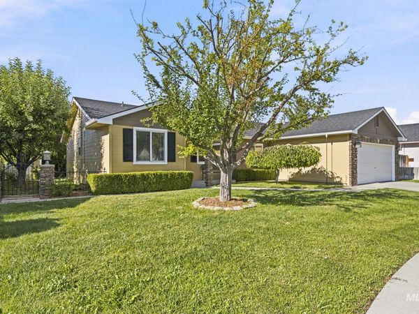 1150 W Newport Ct., Meridian, ID 83646