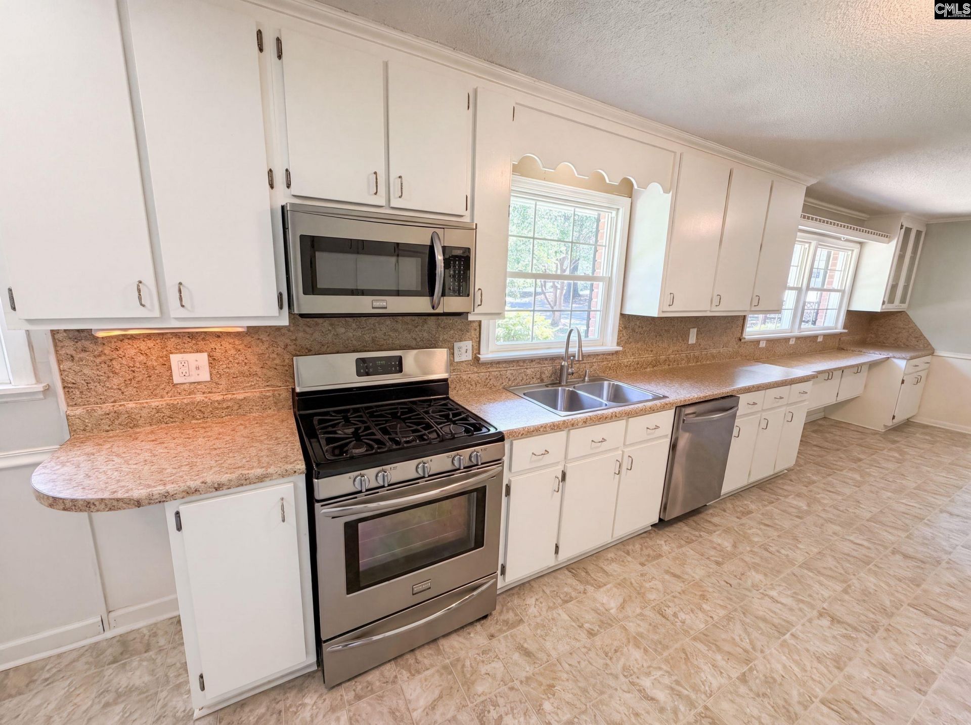 104 Round Knob Road  Photo 10