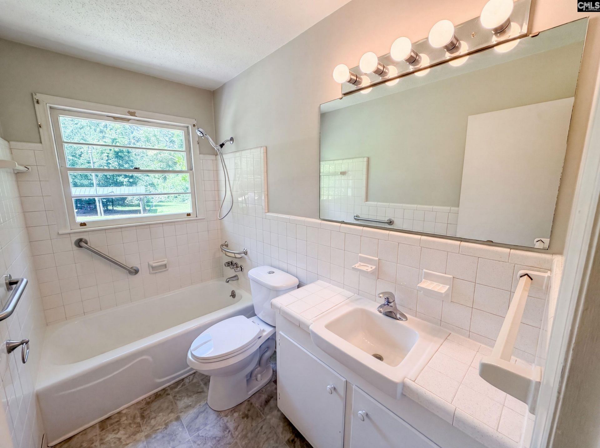 104 Round Knob Road  Photo 14