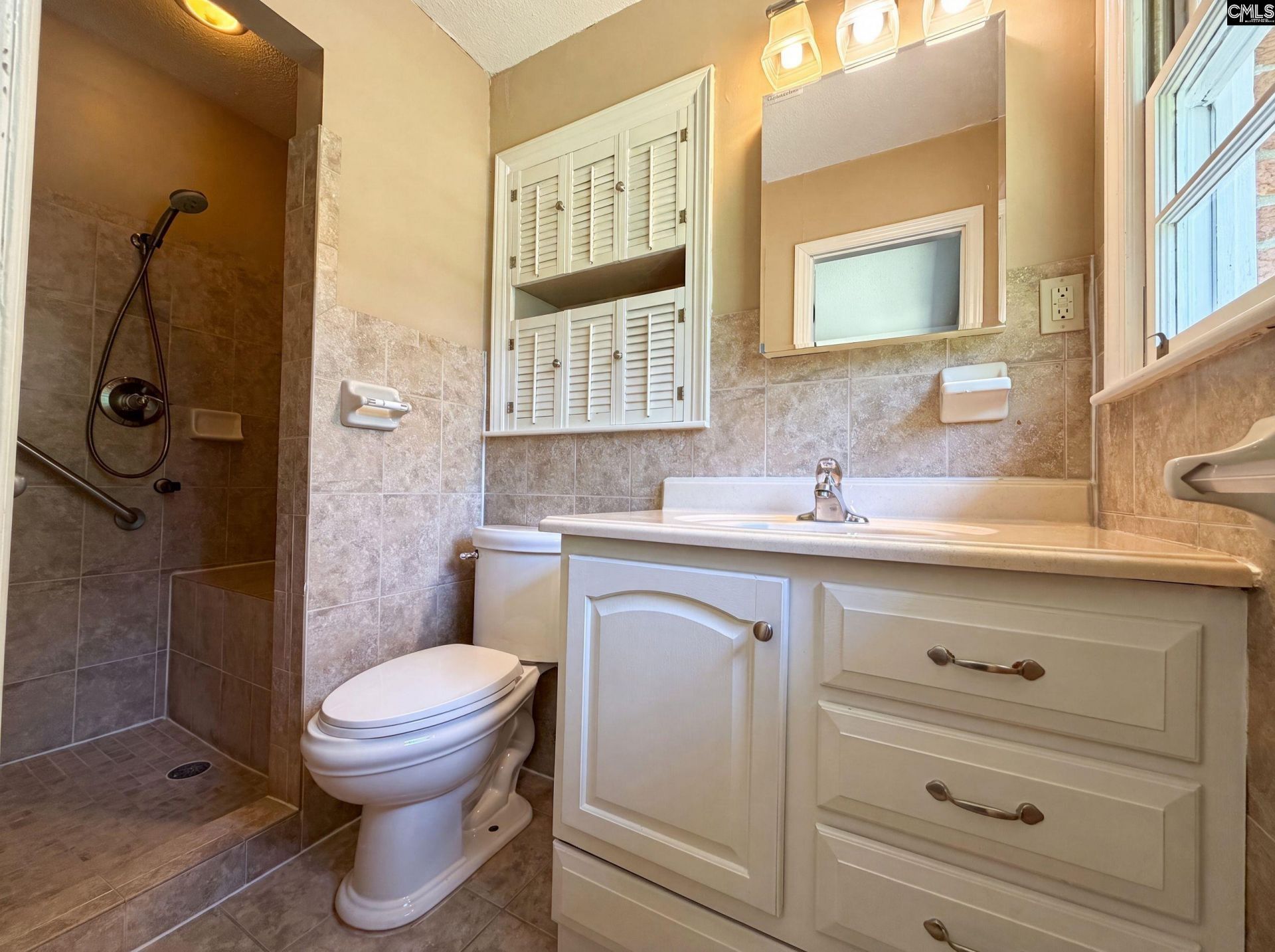 104 Round Knob Road  Photo 19