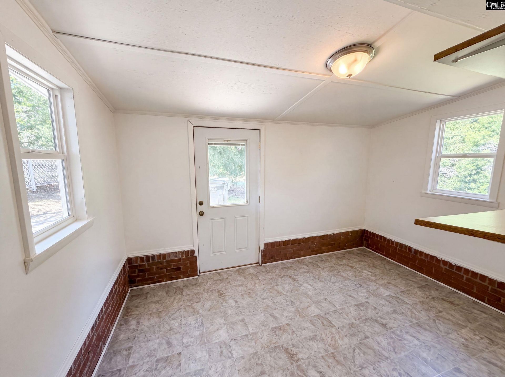 104 Round Knob Road  Photo 23