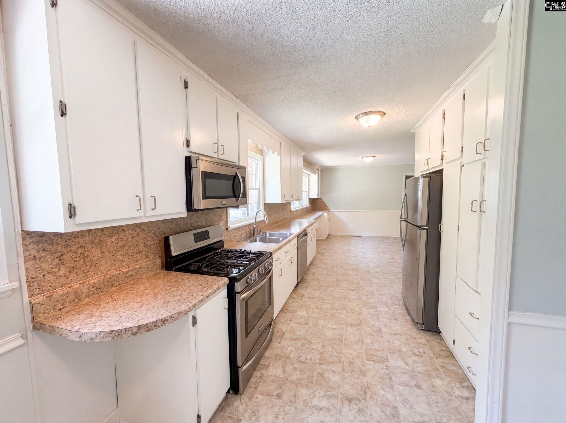 104 Round Knob Road  Photo 9
