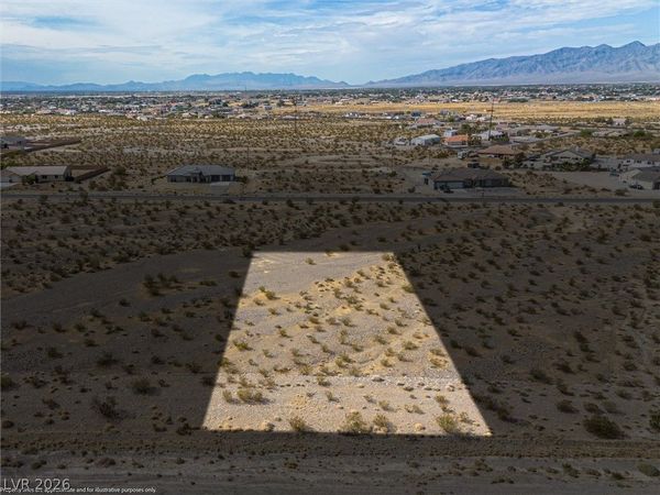 1821 E Mescalero Avenue , Pahrump, NV 89048