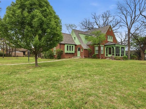 422 S Highland Street, Ada, OK 74820