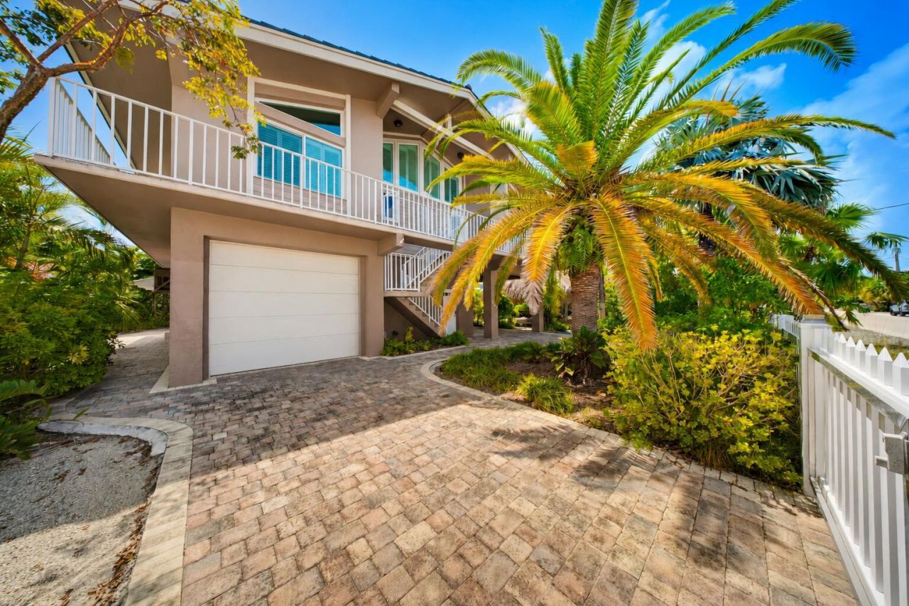 1044 Lagoon Drive, Summerland Key, FL 33042 Photo