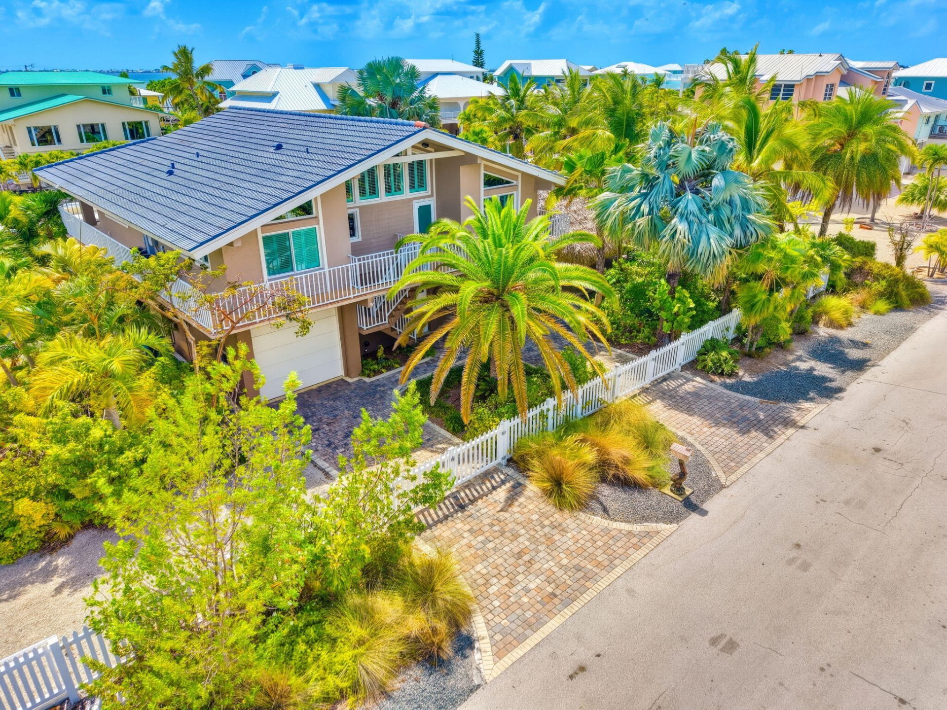 1044 Lagoon Drive, Summerland Key, FL 33042 Photo