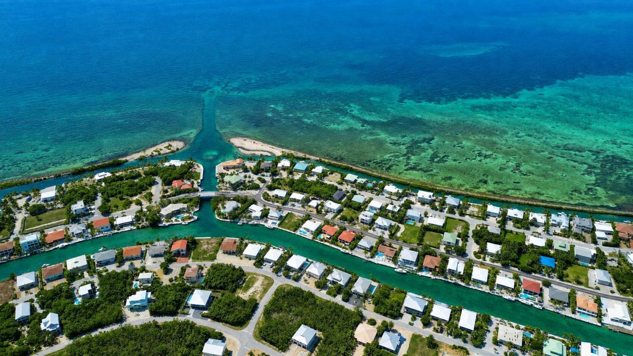 273 W Seaview Drive, Duck Key, FL 33050 Photo