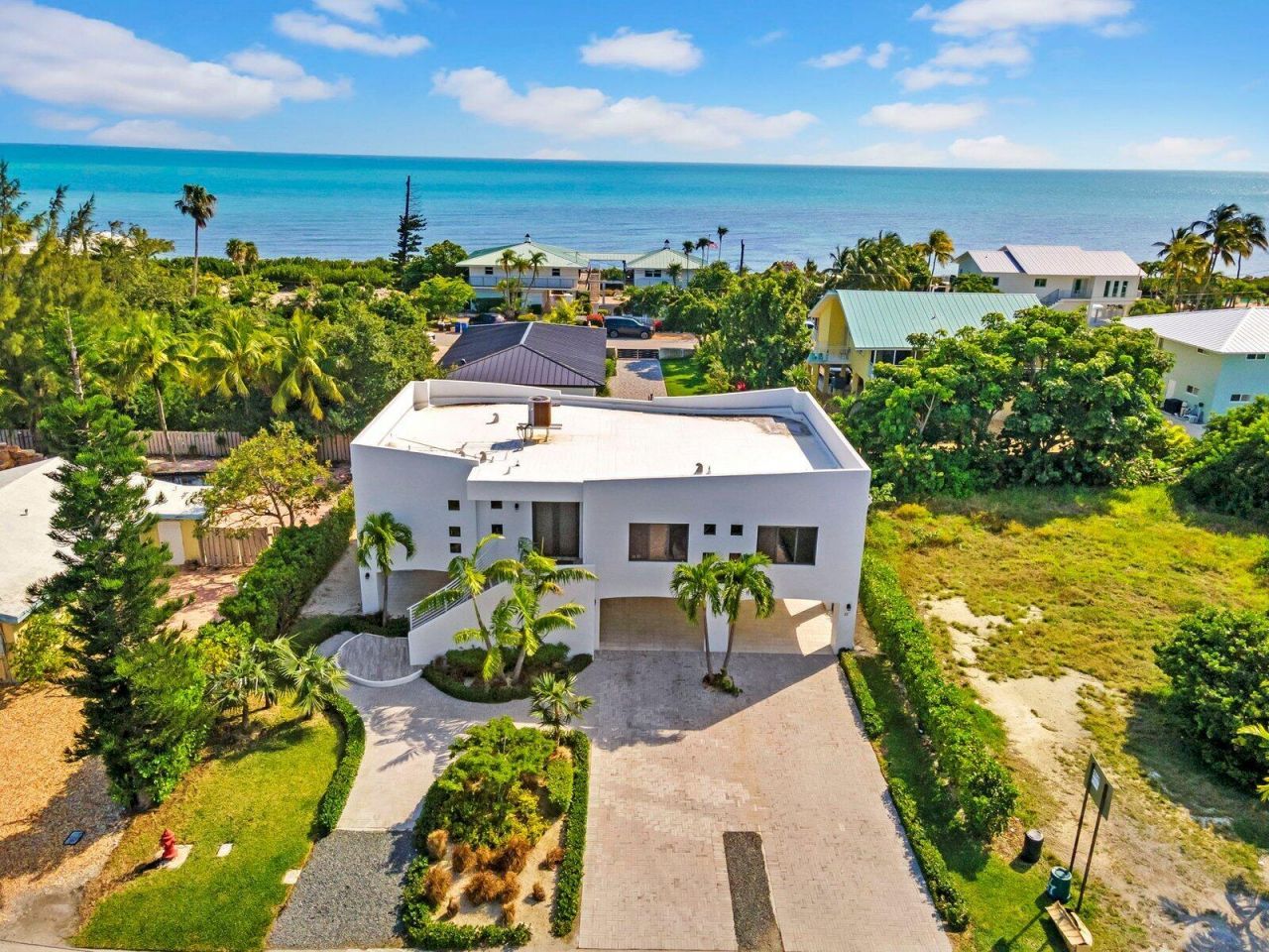 273 W Seaview Drive, Duck, FL 33050 Photo