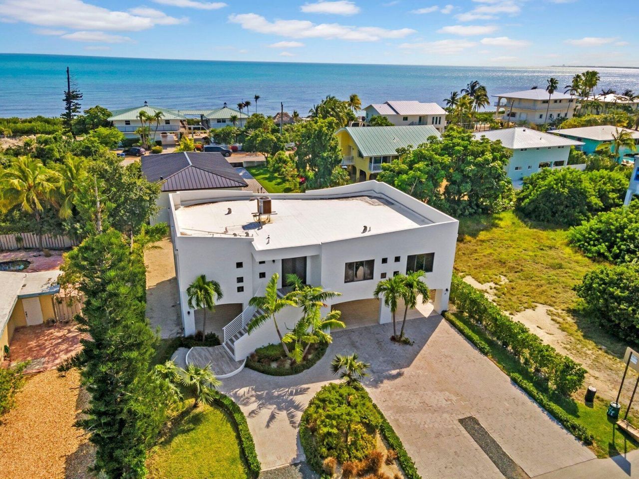 273 W Seaview Drive, Duck, FL 33050 Photo
