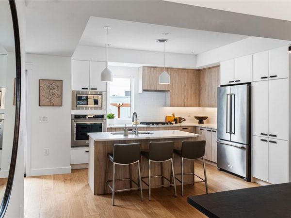 4253 Dieppe Rd , Unit #17, Saanich, BC V8X 2N2