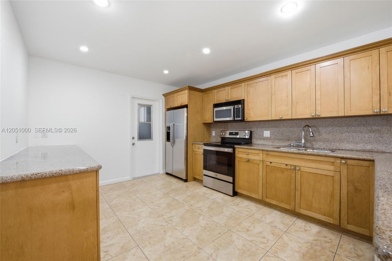 2901 Cleveland St , Hollywood, FL 33020 Photo