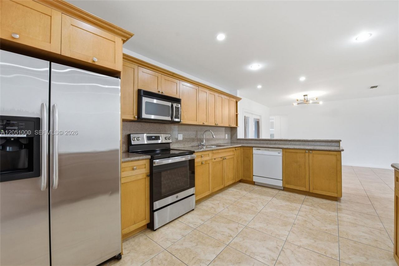 2901 Cleveland St , Hollywood, FL 33020 Photo