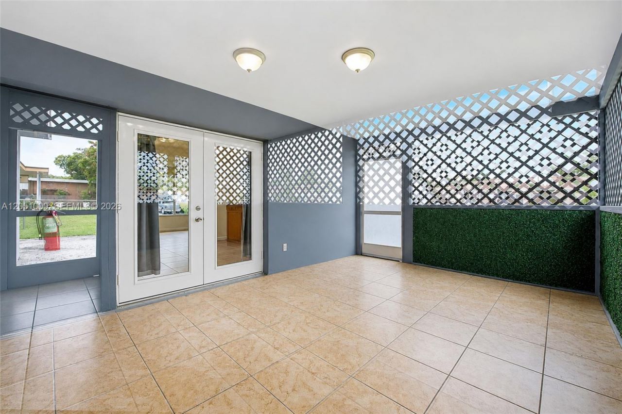 2901 Cleveland St , Hollywood, FL 33020 Photo