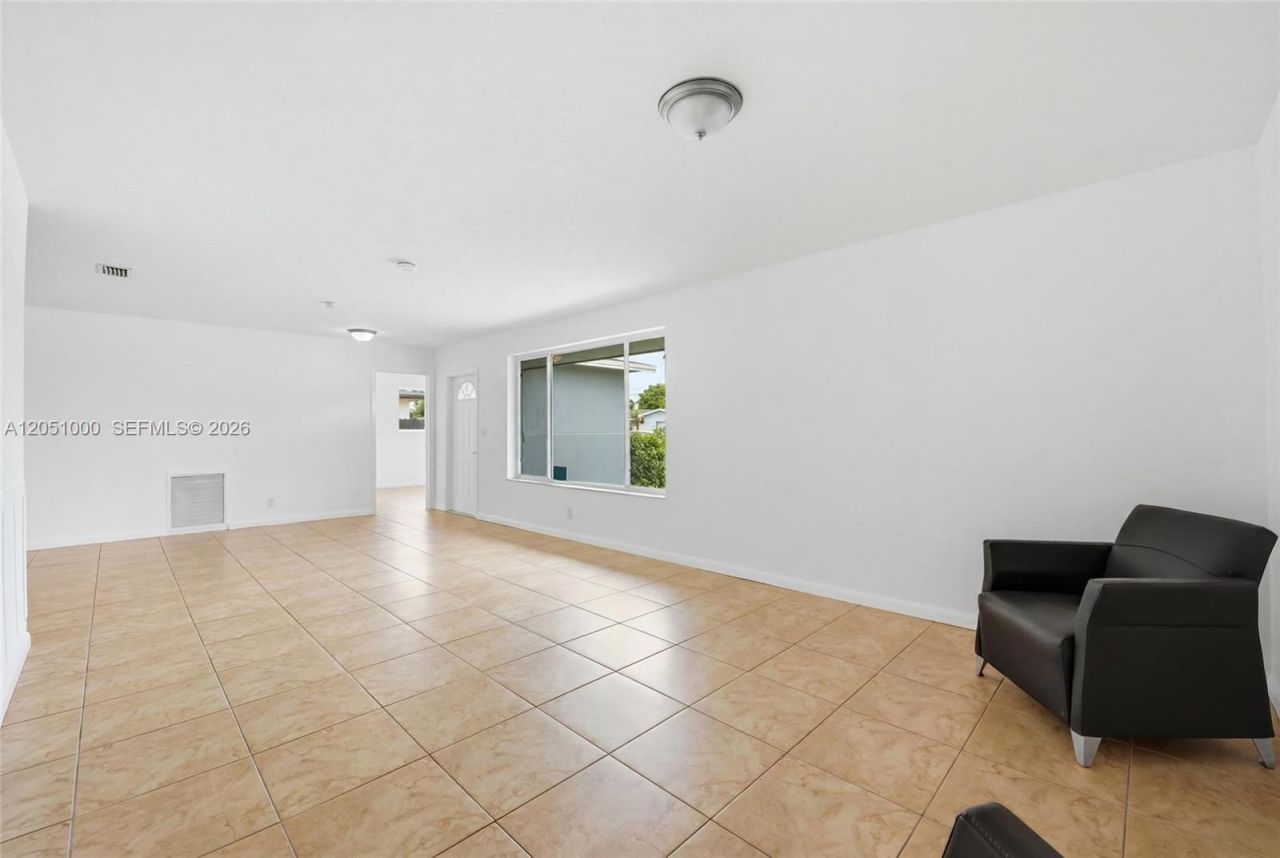2901 Cleveland St , Hollywood, FL 33020 Photo
