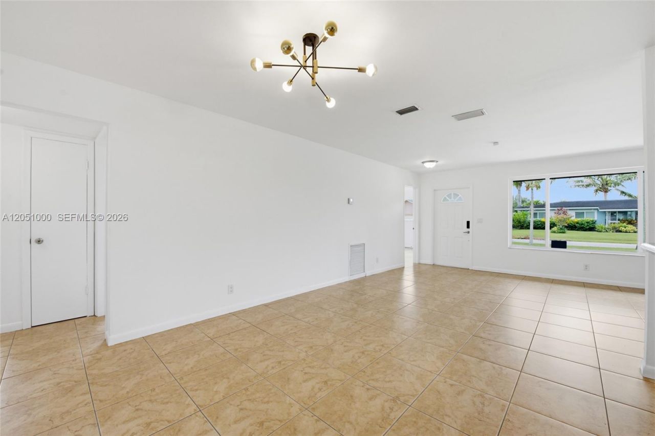 2901 Cleveland St , Hollywood, FL 33020 Photo