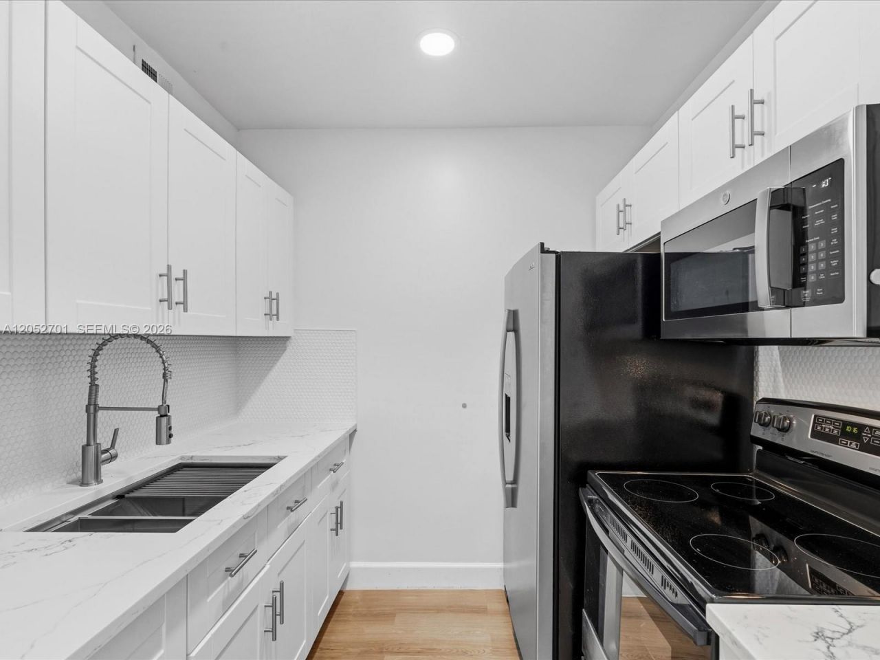 230 SW 11th Ave , Unit 8, Hallandale Beach, FL 33009 Photo