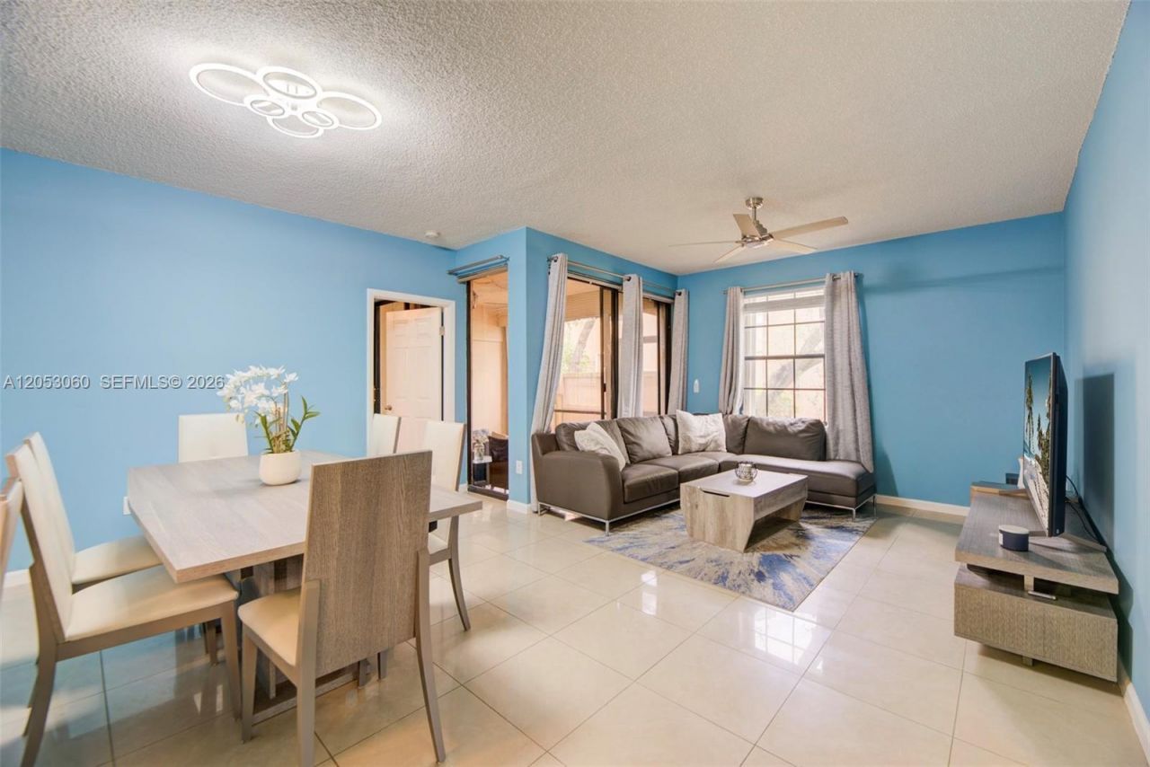 11856 NW 11th St, Unit 11856, Pembroke Pines, FL 33026 Photo