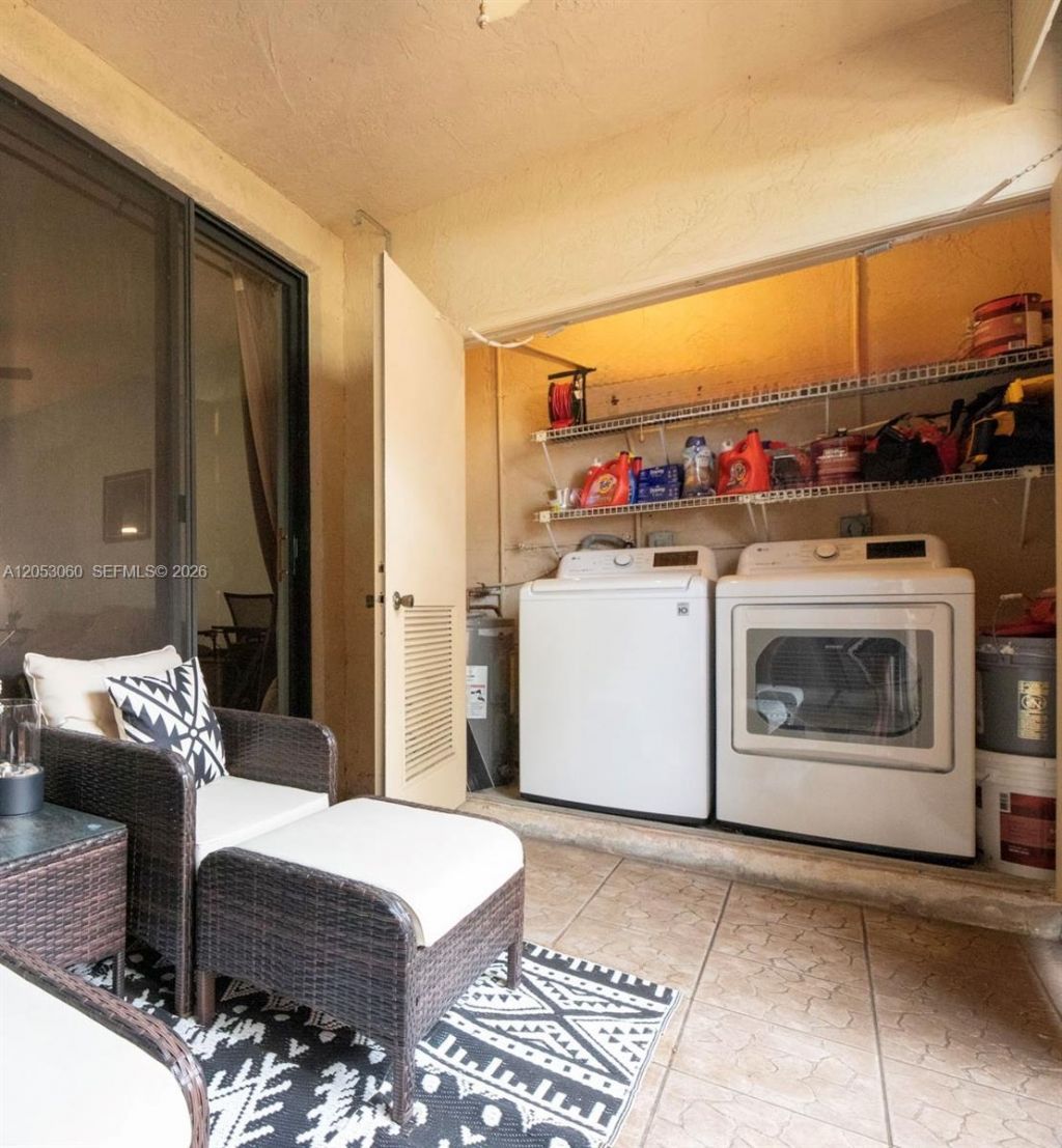 11856 NW 11th St, Unit 11856, Pembroke Pines, FL 33026 Photo