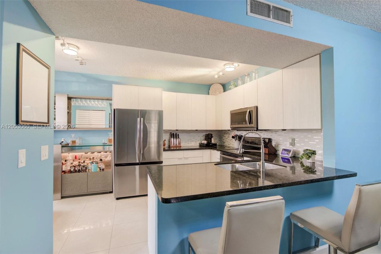 11856 NW 11th St, Unit 11856, Pembroke Pines, FL 33026 Photo