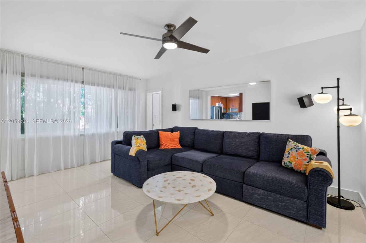 2543 SW 15th St , Miami, FL 33145 Photo