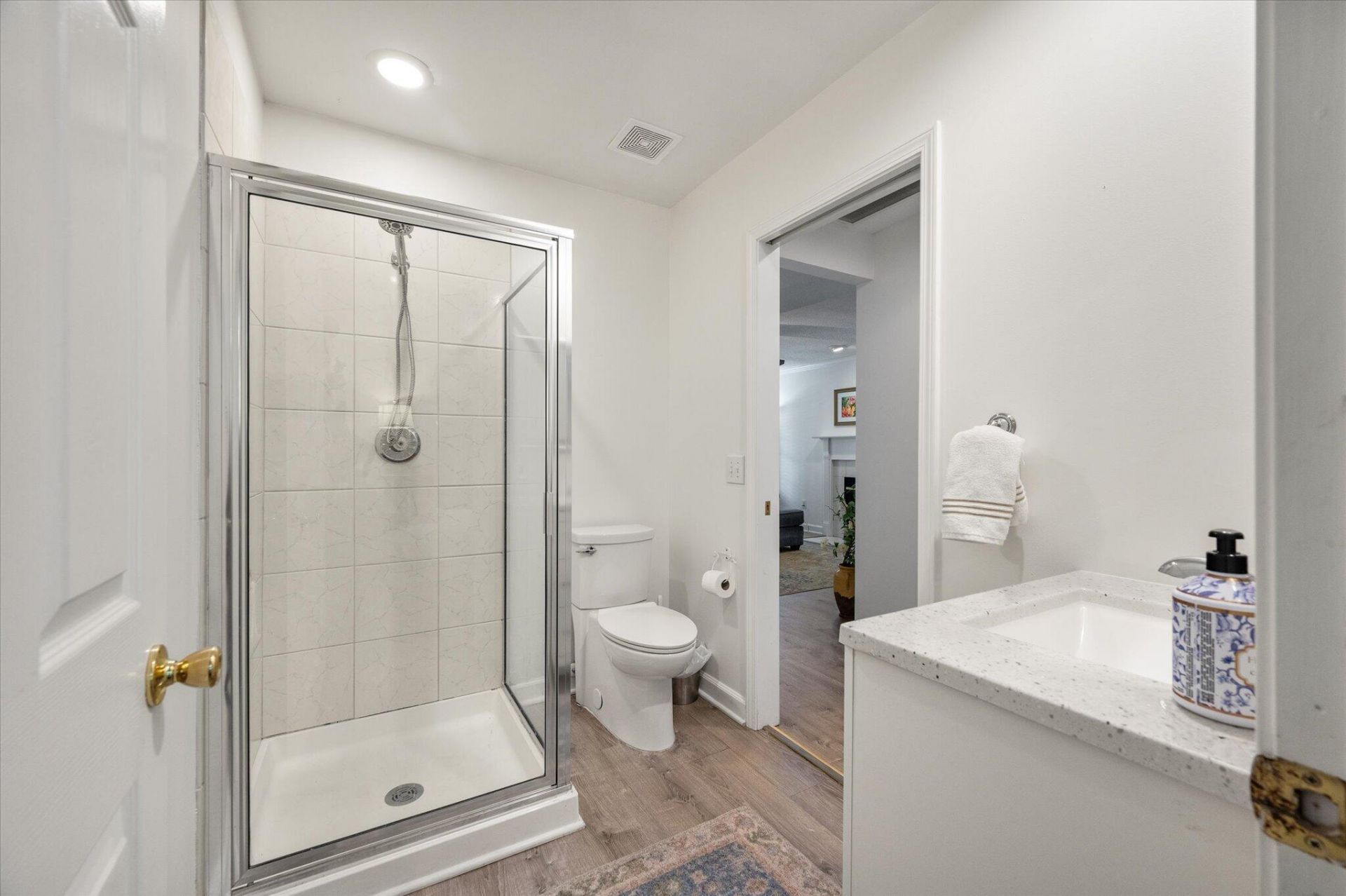 3108 Queensgate Way Photo 18