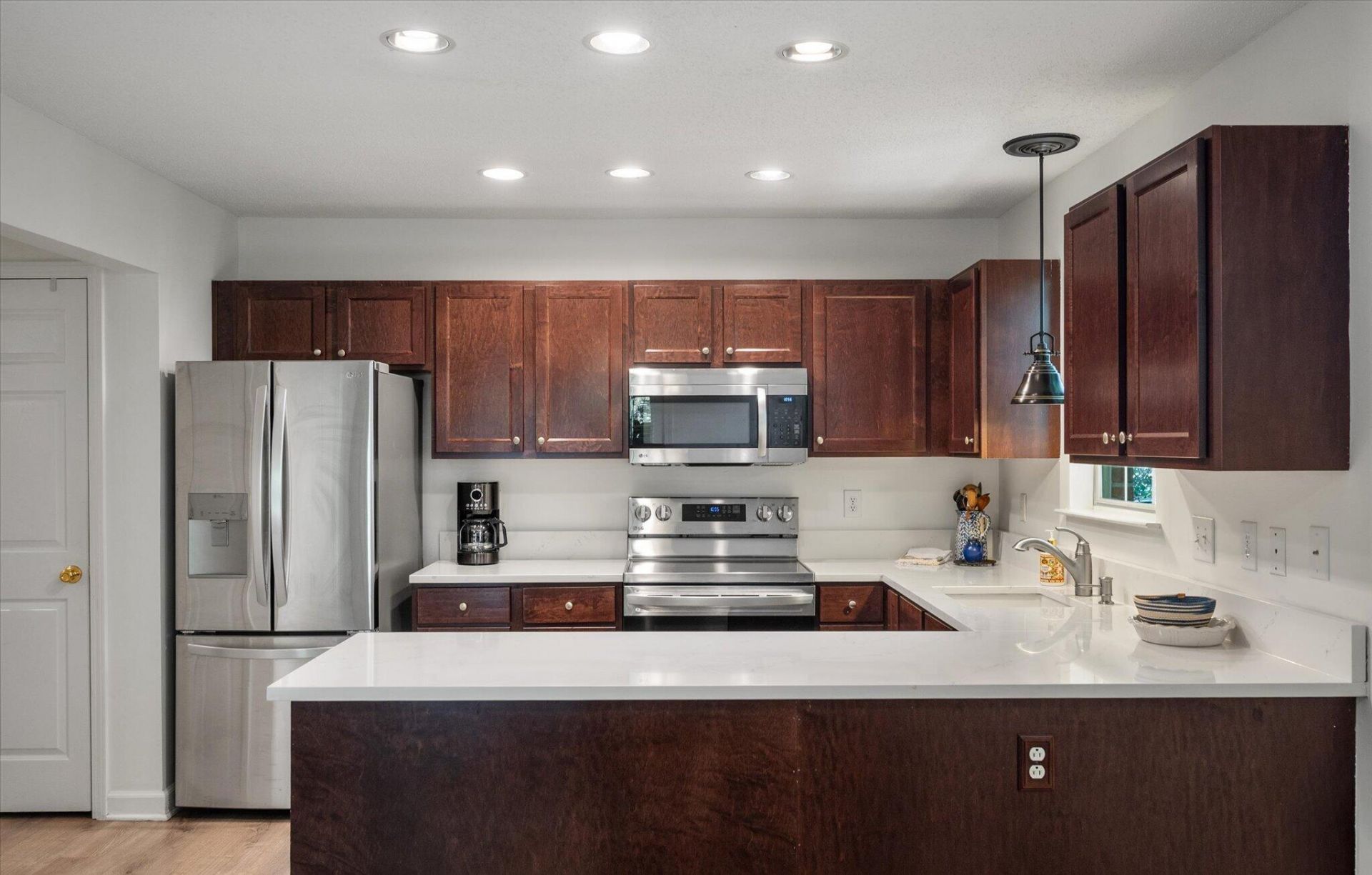 3108 Queensgate Way Photo 8