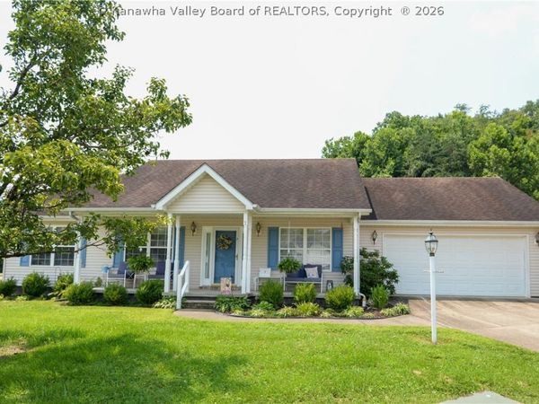 7 Pipestem Drive, St Albans, WV 25177