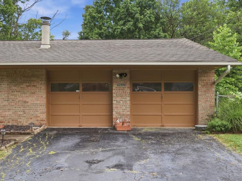 9602 Kosta Drive, Springfield Twp., OH 45231 Photo 4