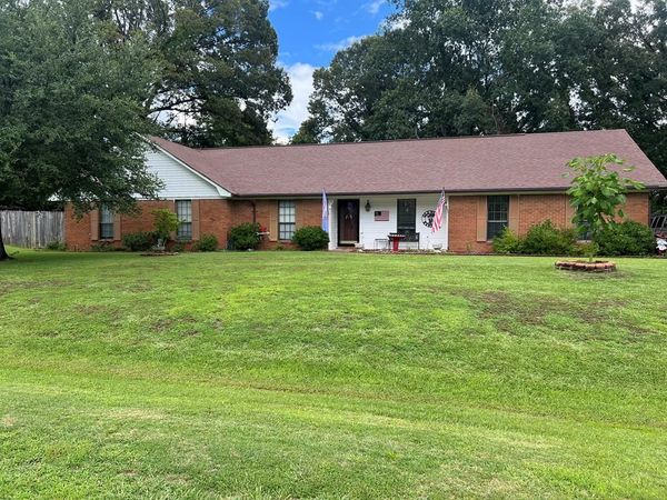 210 Woodlawn, Oxford, MS 38655