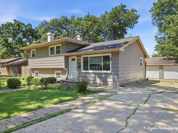 360 Hickory Drive , Crystal Lake, IL 60014