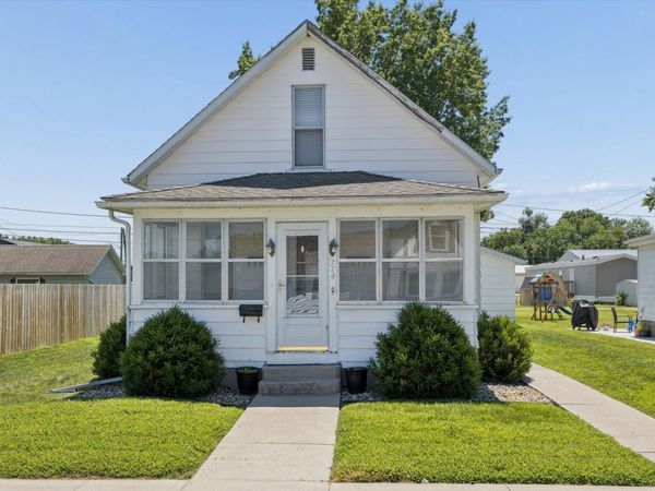 714 19th Avenue , Fulton, IL 61252