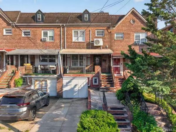 102-08 62nd Road , Forest Hills, NY 11375