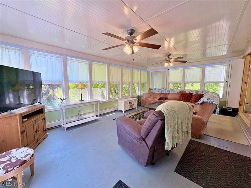 10677 Baumhart Road, Amherst, OH 44001 Photo 12