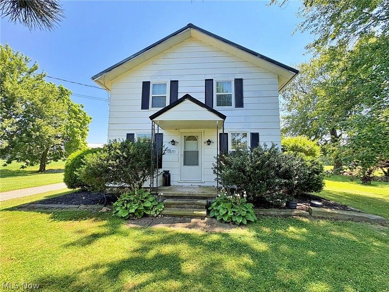 10677 Baumhart Road, Amherst, OH 44001 Photo 2