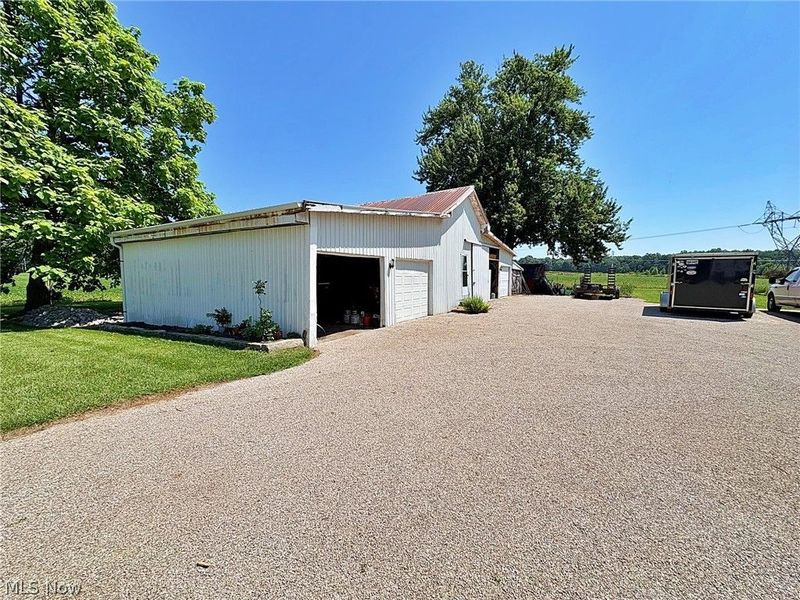 10677 Baumhart Road, Amherst, OH 44001 Photo 37