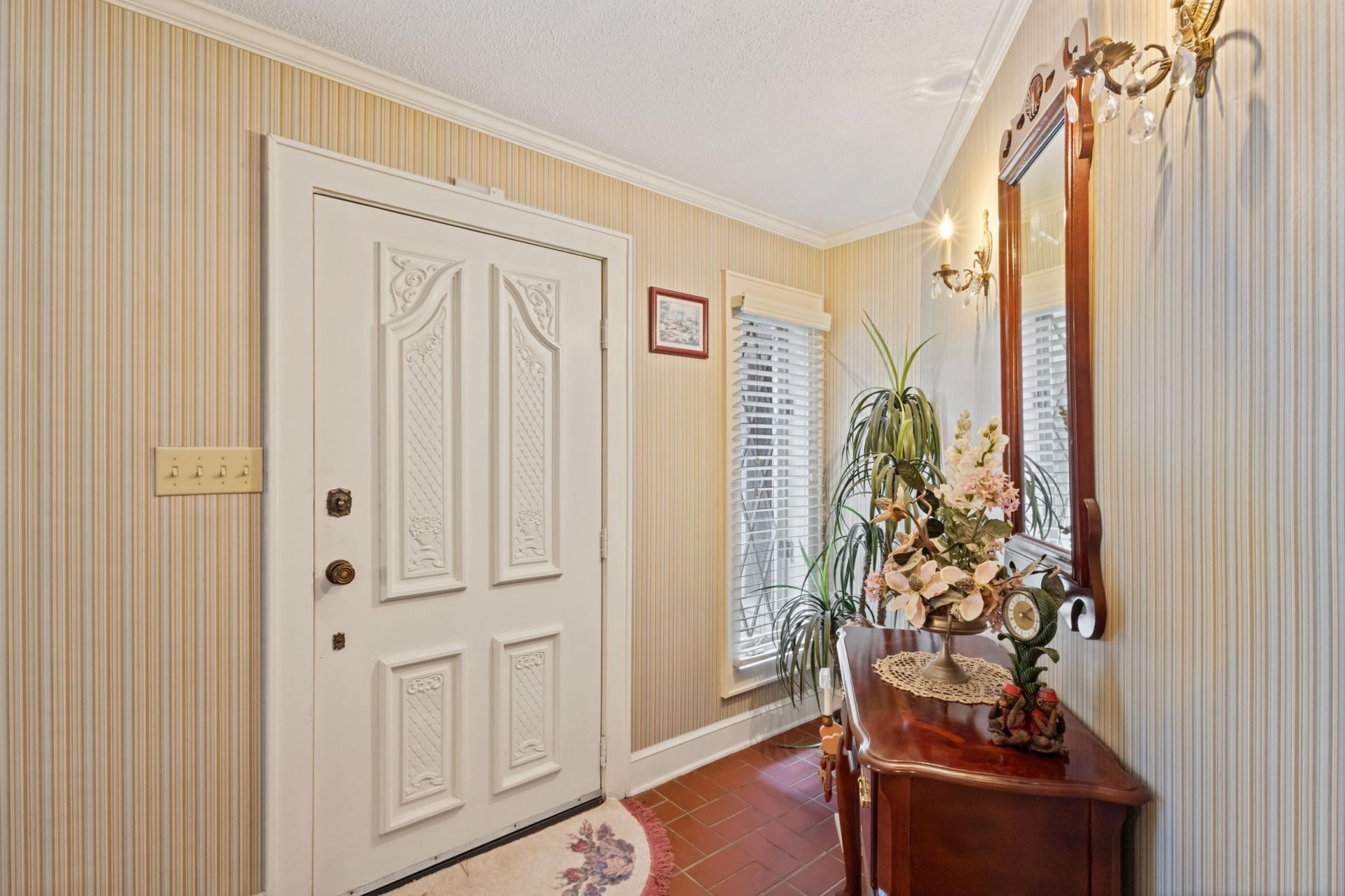 107 Limestone Ln.  Photo 5
