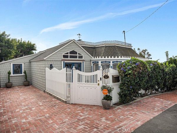 501 Lombardy Lane, Laguna Beach, CA 92651
