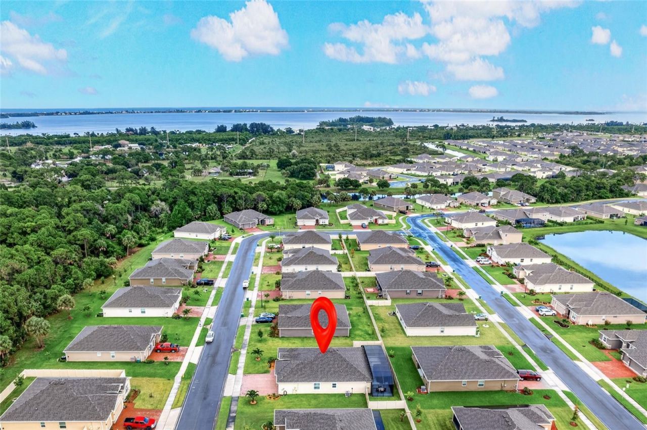 6691 Cameo Drive, Grant, FL 32949 Photo