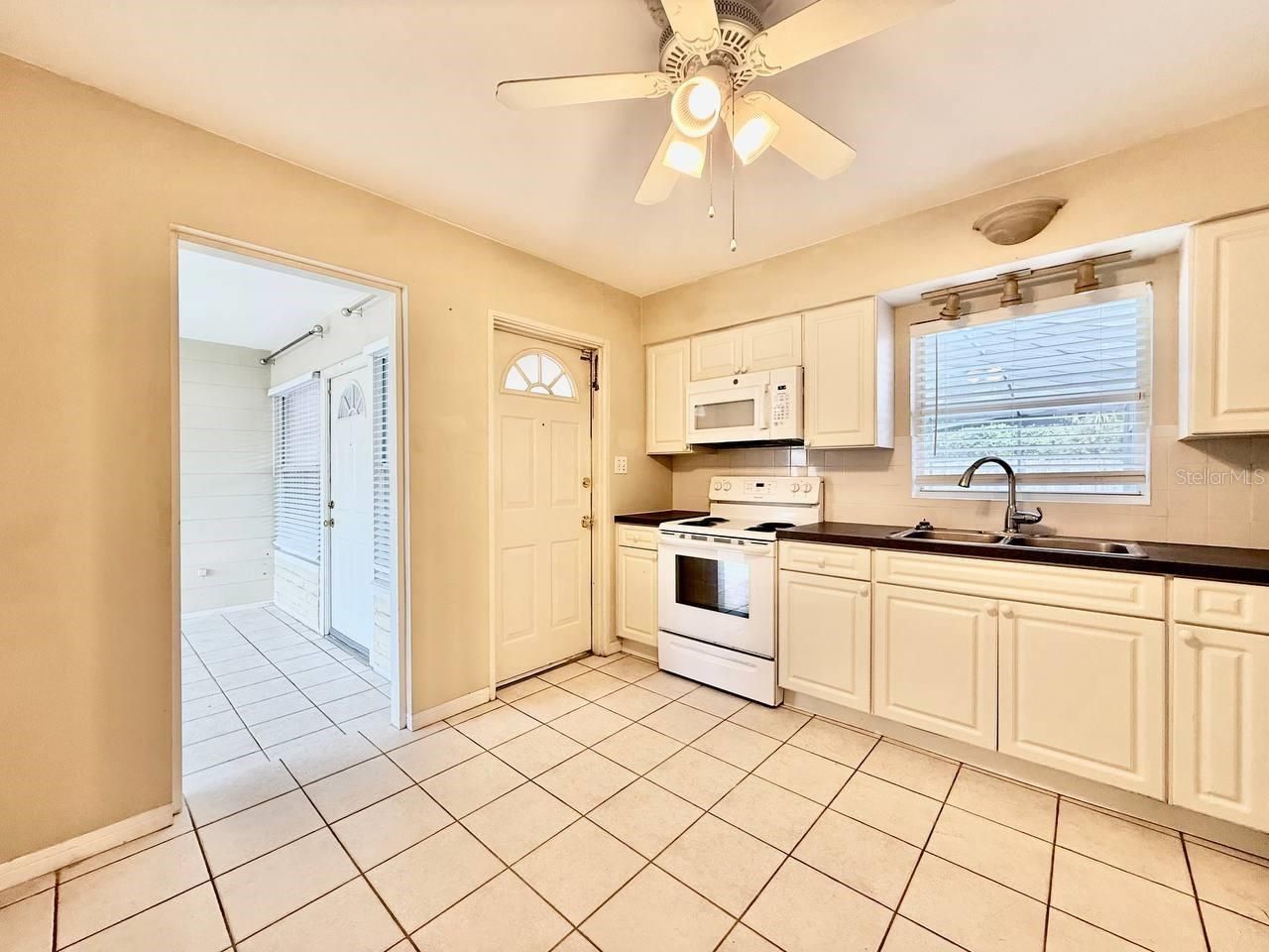 4201 Benson Avenue N, Saint Petersburg, FL 33713 Photo