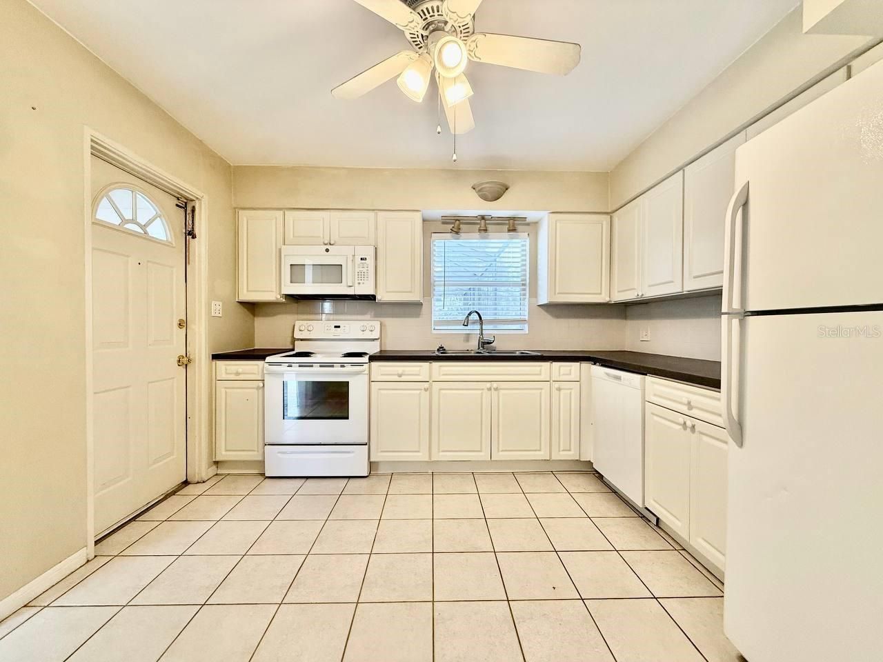 4201 Benson Avenue N, Saint Petersburg, FL 33713 Photo