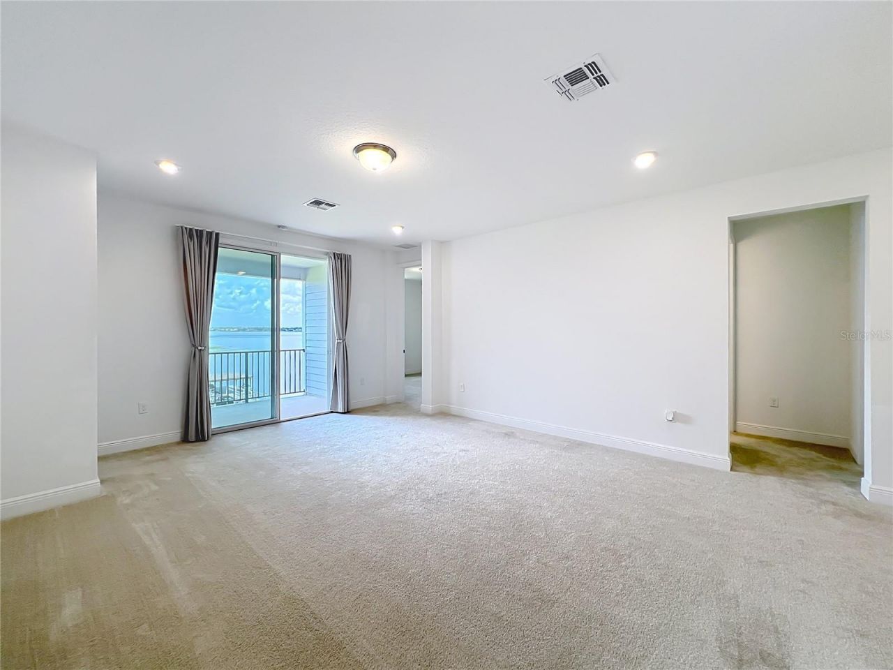 7398 Alpine Butterfly Ln, Orlando, FL 32819 Photo