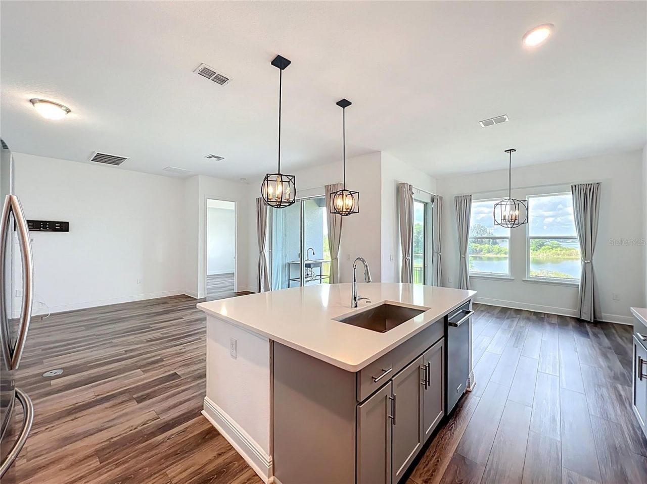 7398 Alpine Butterfly Ln, Orlando, FL 32819 Photo