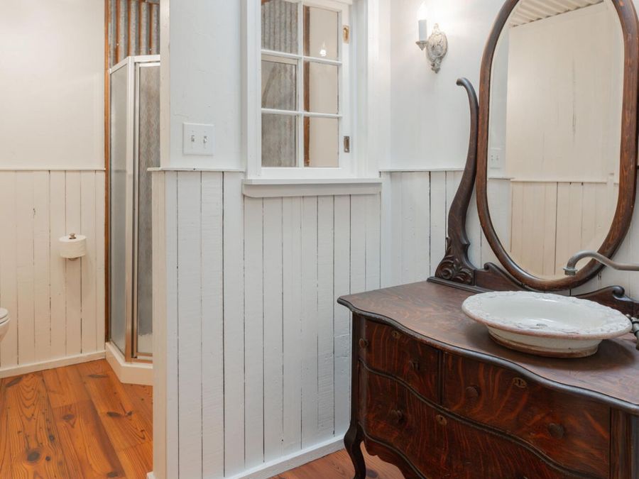 Property Image 129