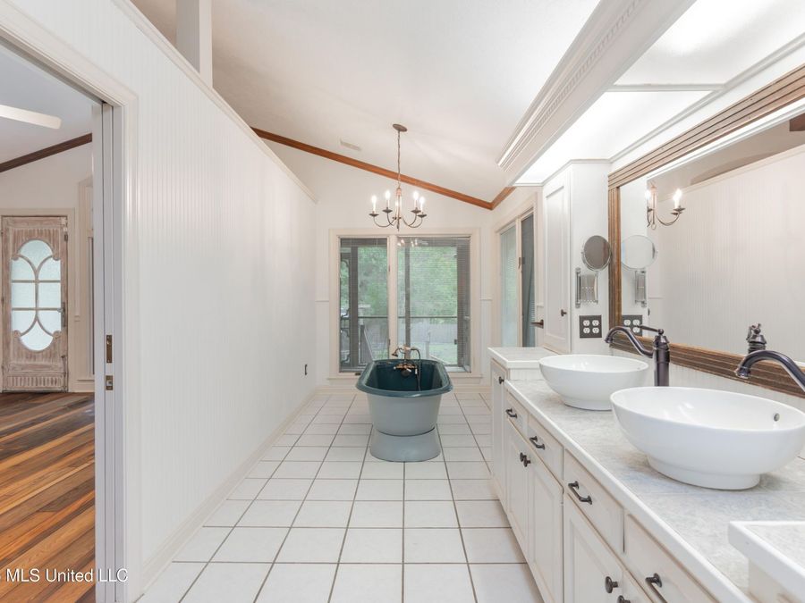 Property Image 98